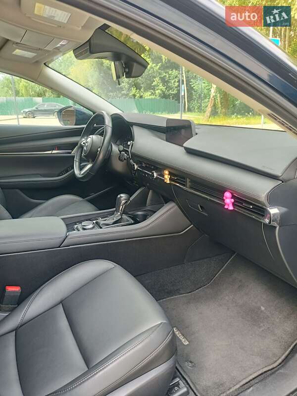 Седан Mazda 3 2020 в Львові