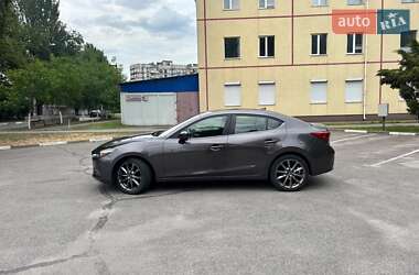 Седан Mazda 3 2018 в 
