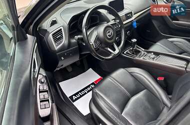 Седан Mazda 3 2018 в 