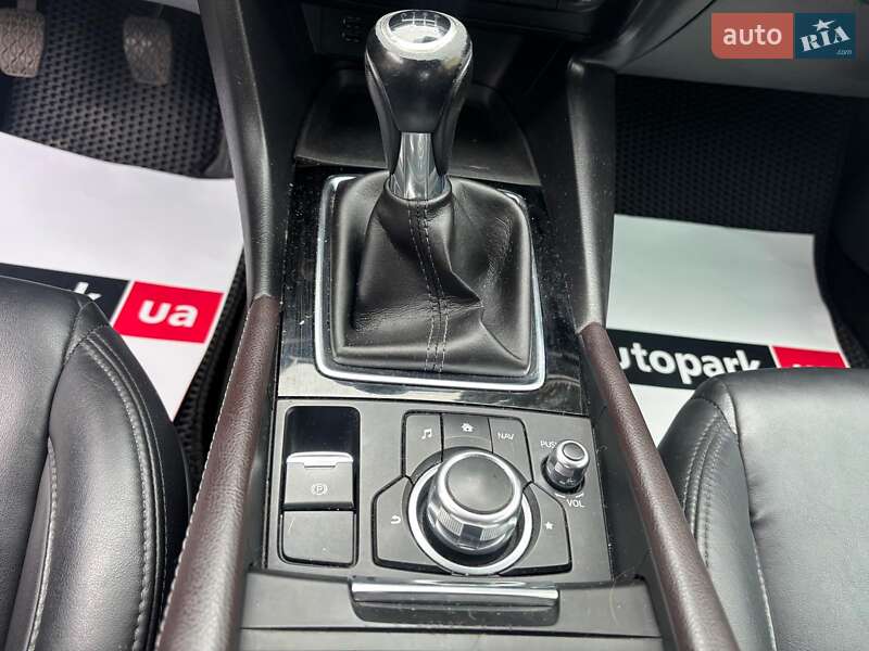 Седан Mazda 3 2018 в Запорожье