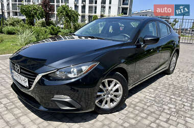 Седан Mazda 3 2015 в Черкасах