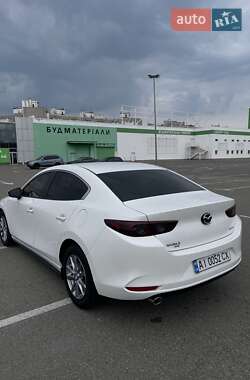 Седан Mazda 3 2019 в Боярке