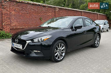 Седан Mazda 3 2018 в 