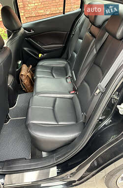 Седан Mazda 3 2018 в 