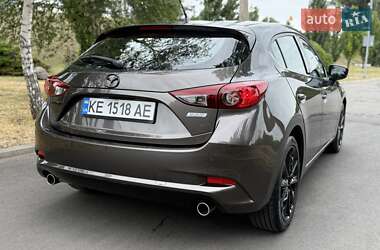 Хэтчбек Mazda 3 2017 в 