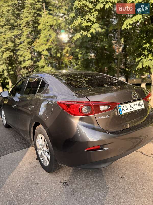 Седан Mazda 3 2016 в Києві