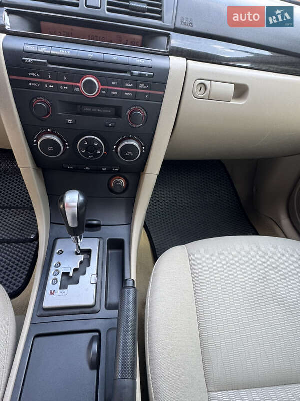 Седан Mazda 3 2007 в Киеве