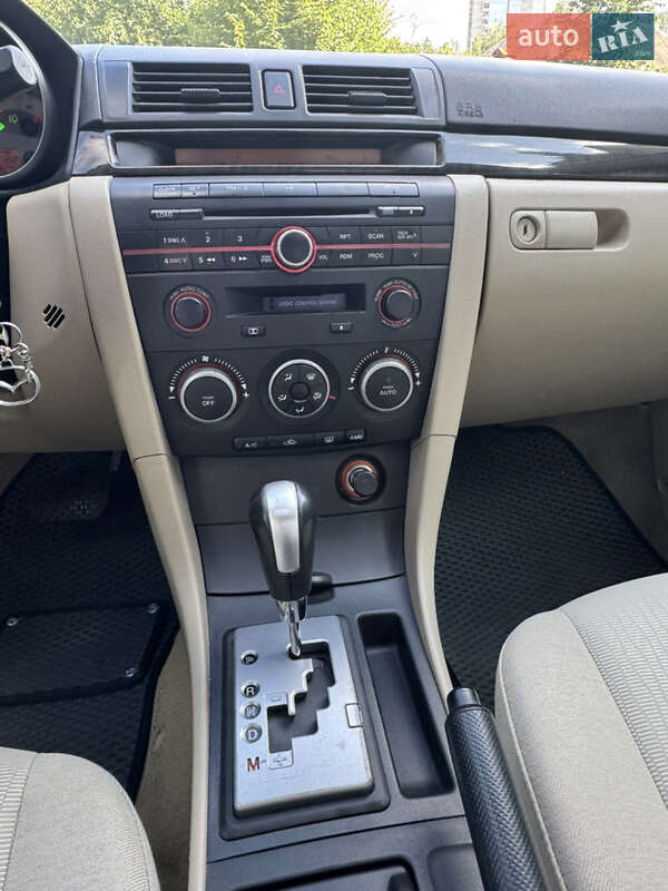 Седан Mazda 3 2007 в Киеве