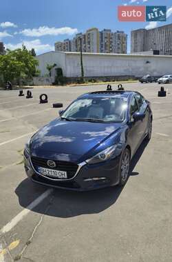 Седан Mazda 3 2018 в 