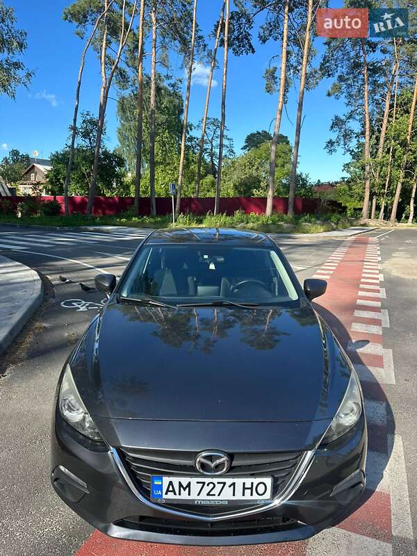 Седан Mazda 3 2016 в Житомире