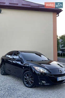 Седан Mazda 3 2009 в Волочиске