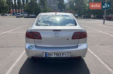 Седан Mazda 3 2004 в Березанці