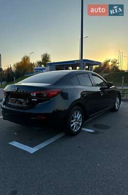 Седан Mazda 3 2016 в 