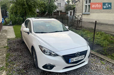 Седан Mazda 3 2015 в Львове