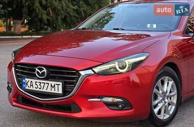 Седан Mazda 3 2016 в 