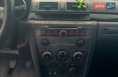 Седан Mazda 3 2007 в 