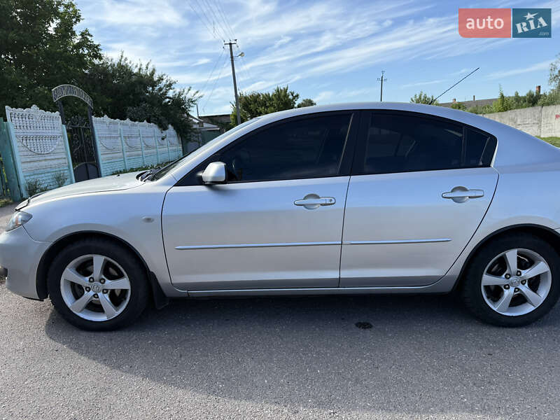 Седан Mazda 3 2005 в Миргороде