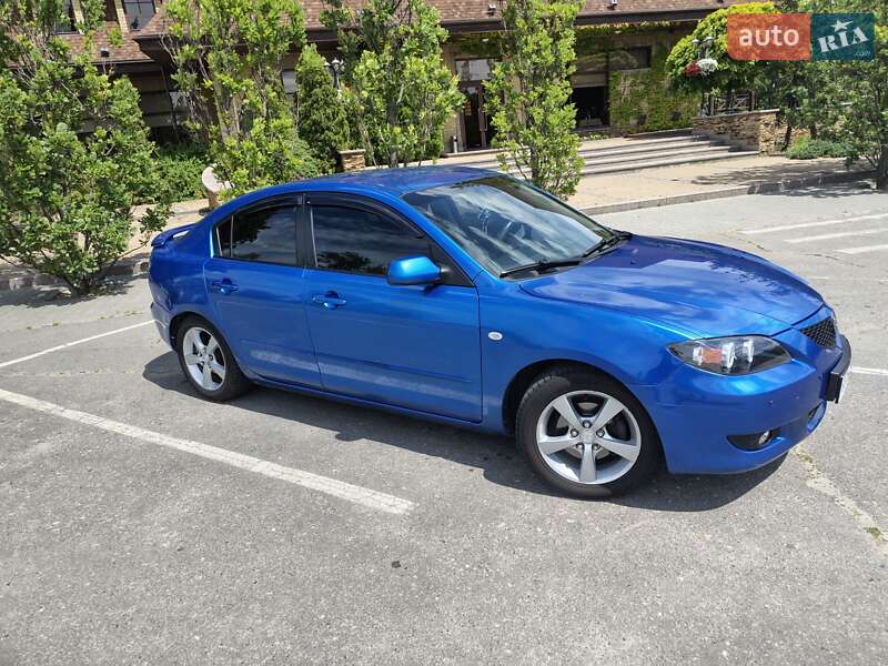 Седан Mazda 3 2005 в Харкові
