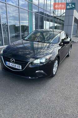Седан Mazda 3 2015 в Днепре