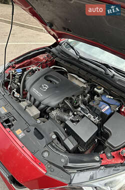 Хэтчбек Mazda 3 2016 в 