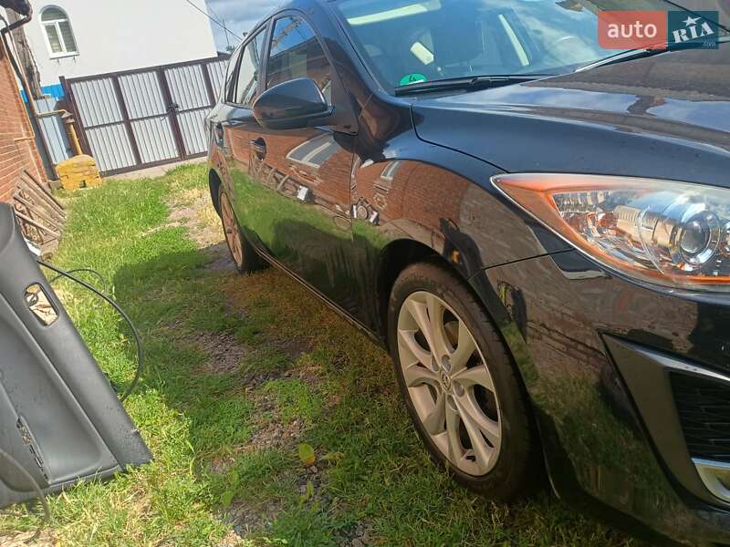 Хэтчбек Mazda 3 2010 в Славянске фото Хэтчбек Mazda 3 2010 в Славянске