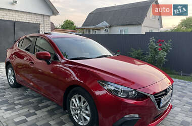 Хэтчбек Mazda 3 2016 в 