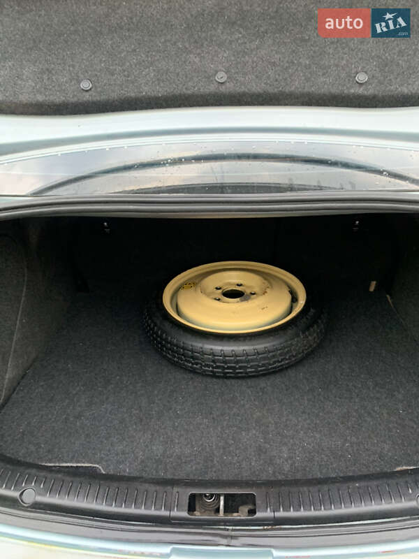 Седан Mazda 3 2006 в Львові