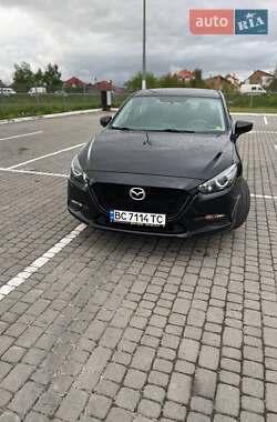 Седан Mazda 3 2017 в Львові