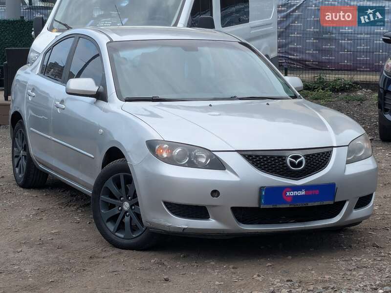 Седан Mazda 3 2004 в Киеве