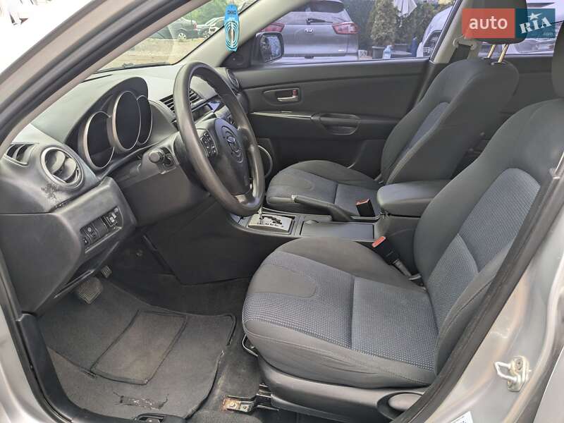 Седан Mazda 3 2004 в Киеве