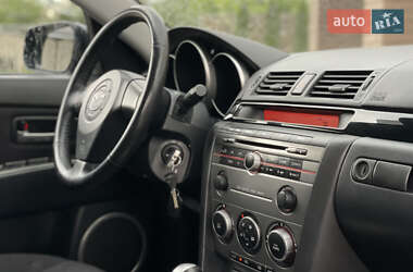 Хэтчбек Mazda 3 2007 в 
