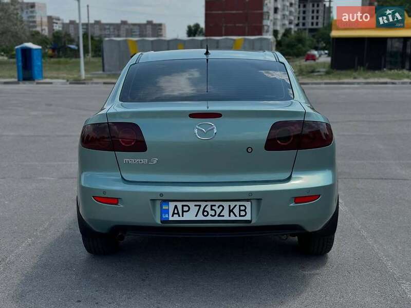 Седан Mazda 3 2004 в Запорожье