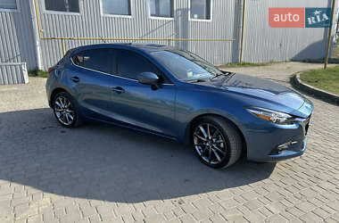 Хэтчбек Mazda 3 2018 в 