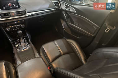 Хэтчбек Mazda 3 2018 в 