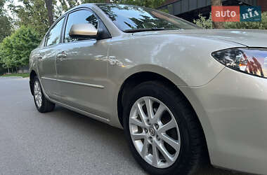 Седан Mazda 3 2007 в 
