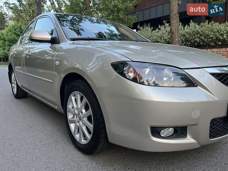 Седан Mazda 3 2007 в Києві
