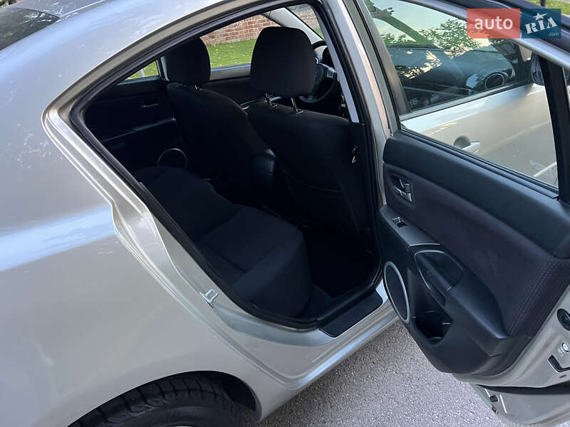 Седан Mazda 3 2007 в Києві