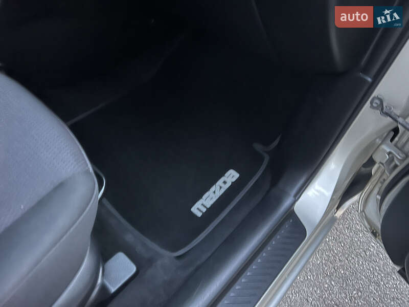 Седан Mazda 3 2007 в Києві
