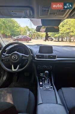 Седан Mazda 3 2018 в 