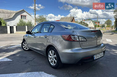 Седан Mazda 3 2010 в 