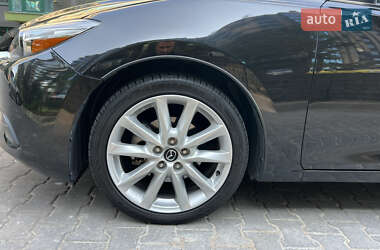 Седан Mazda 3 2017 в 