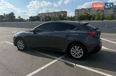 Хэтчбек Mazda 3 2016 в Ровно