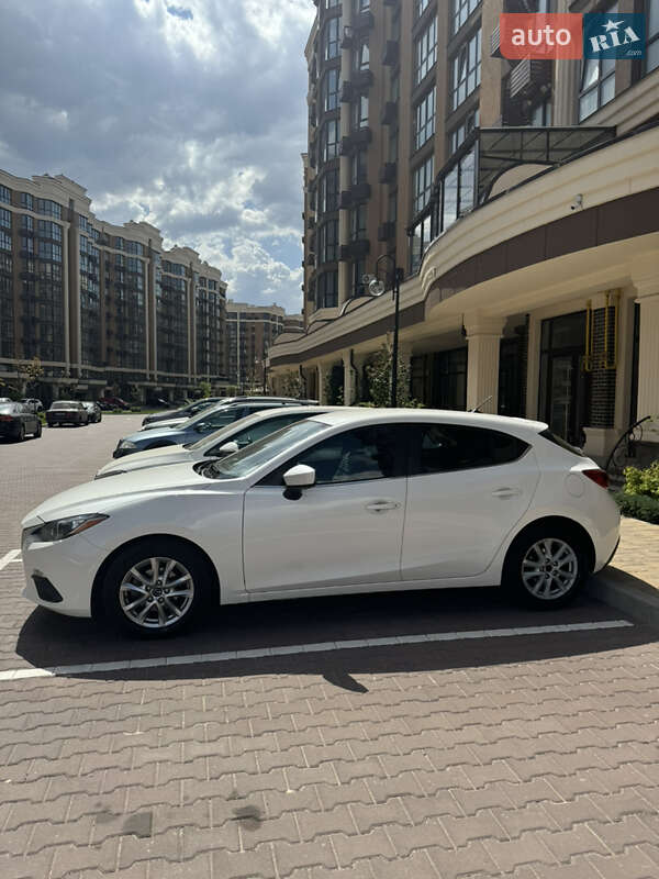 Хетчбек Mazda 3 2015 в Києві