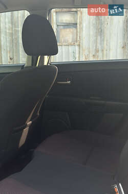 Хэтчбек Mazda 3 2006 в 