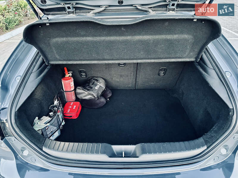 Хэтчбек Mazda 3 2019 в Одессе