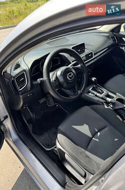 Седан Mazda 3 2013 в 