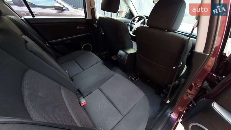 Седан Mazda 3 2007 в Києві