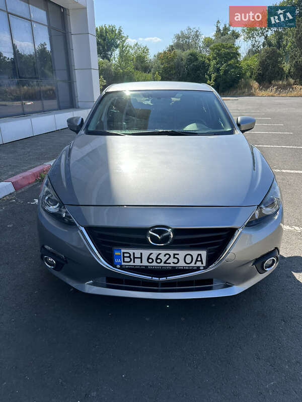 Седан Mazda 3 2015 в Ізмаїлі фото 4 Седан Mazda 3 2015 в Ізмаїлі