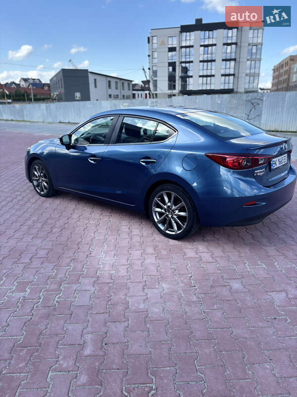 Седан Mazda 3 2017 в Рівному