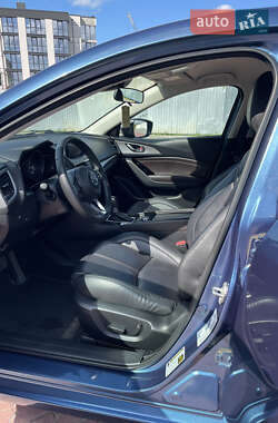Седан Mazda 3 2017 в 